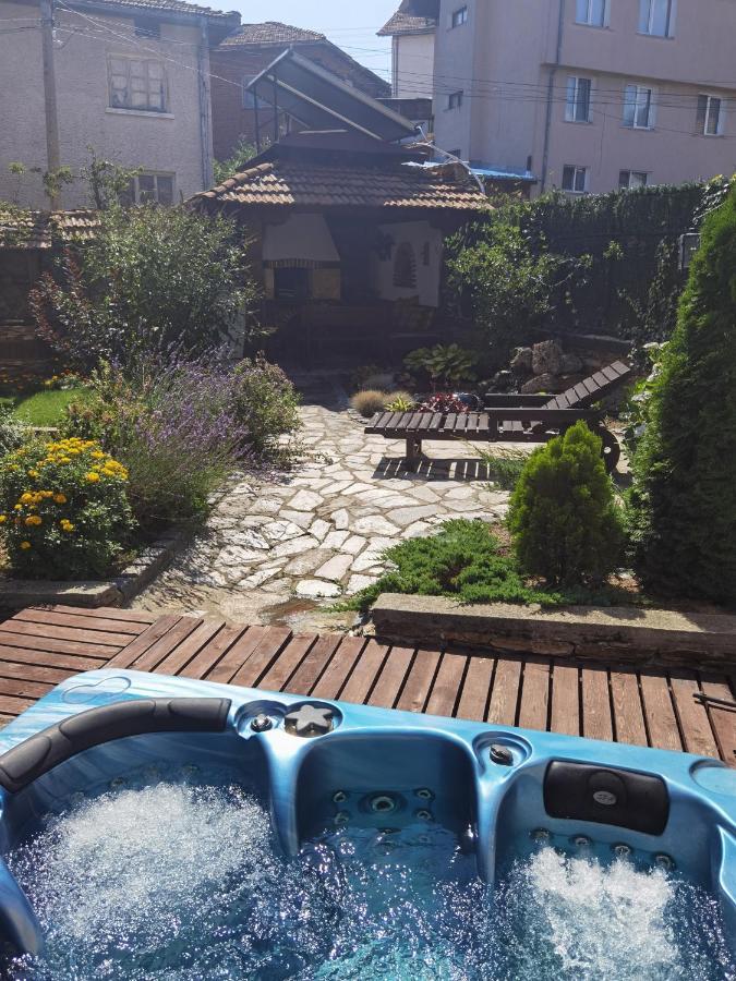 Mira Guest House Dobrinischte Exterior foto