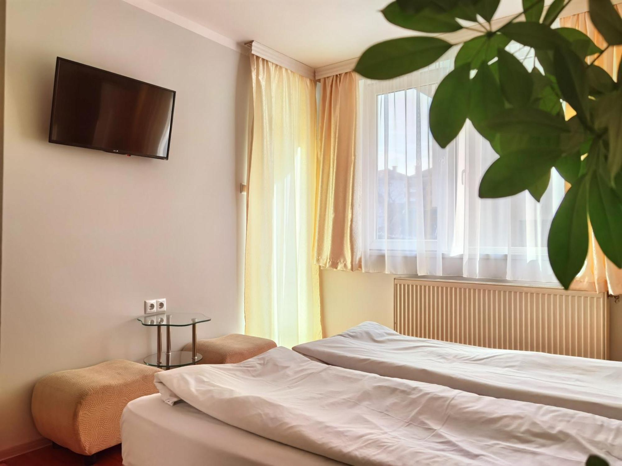 Mira Guest House Dobrinischte Zimmer foto