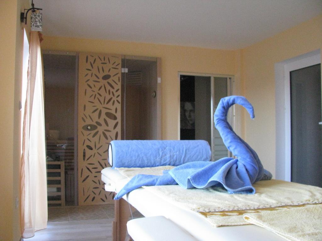 Mira Guest House Dobrinischte Exterior foto