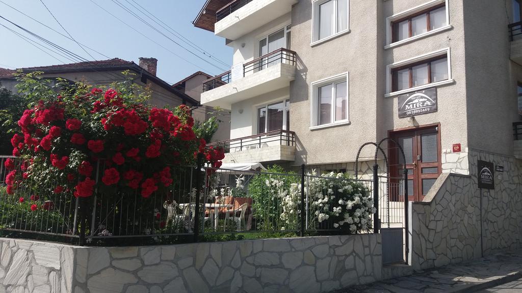Mira Guest House Dobrinischte Exterior foto